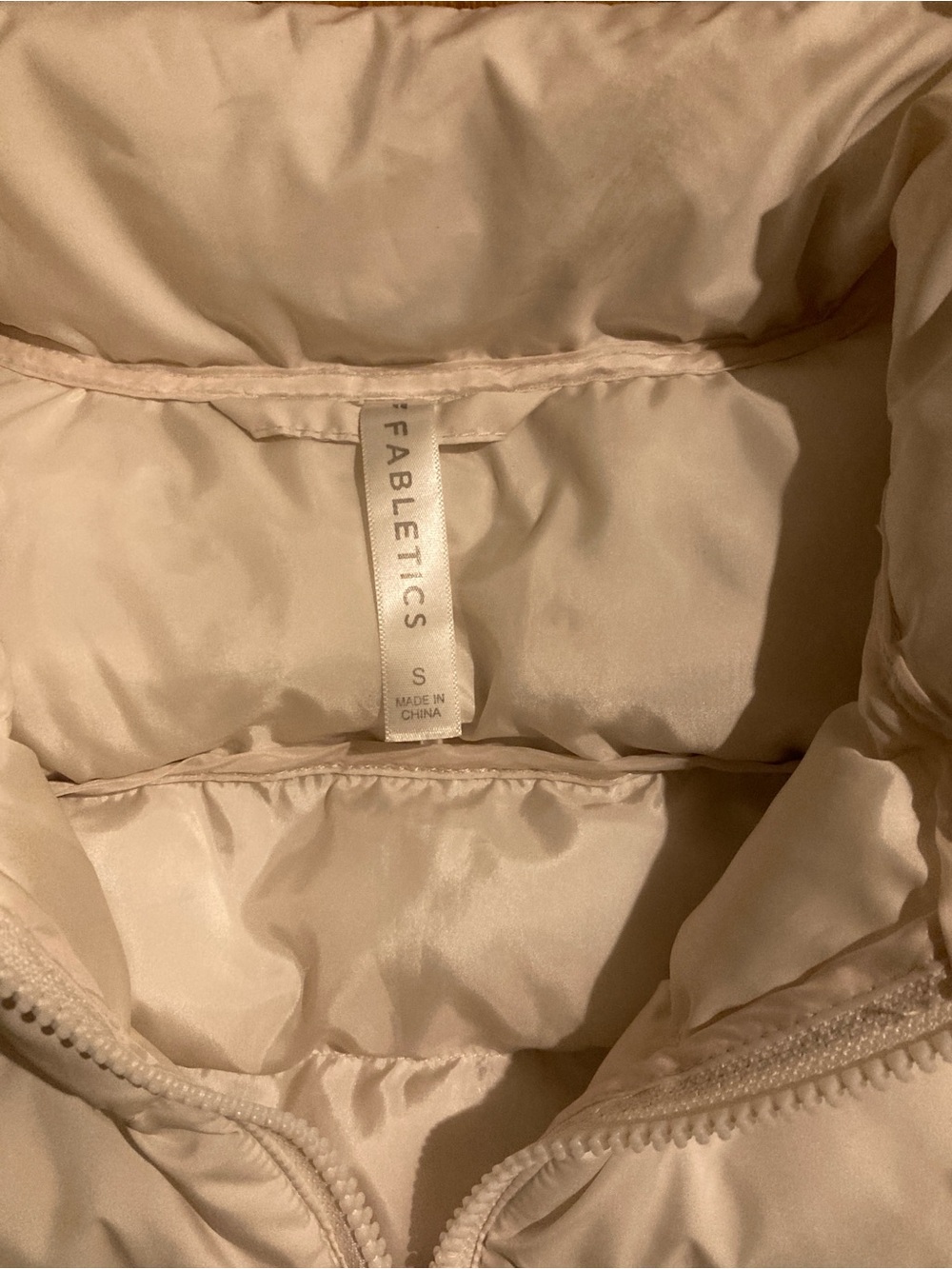 Fabletics puffer jacket - Picture 5 of 5